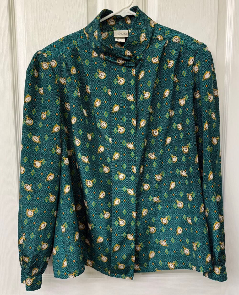 Pykettes Vintage blouse watch, time, green unique hidden button down satin like